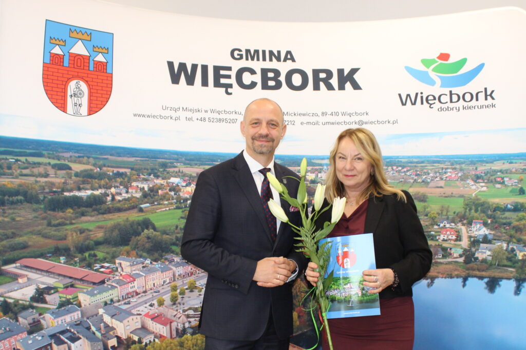 Wręczenie nagród Burmistrza Więcborka z okazji Dnia Edukacji Narodowej