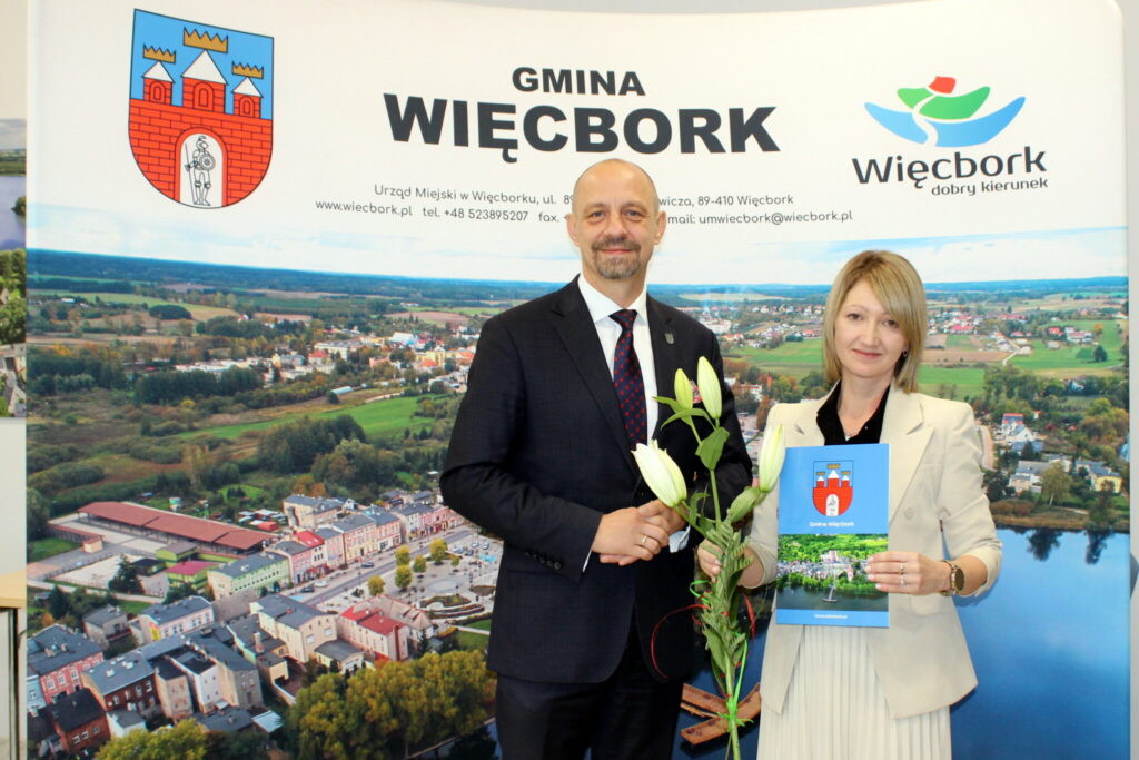 Wręczenie nagród Burmistrza Więcborka z okazji Dnia Edukacji Narodowej