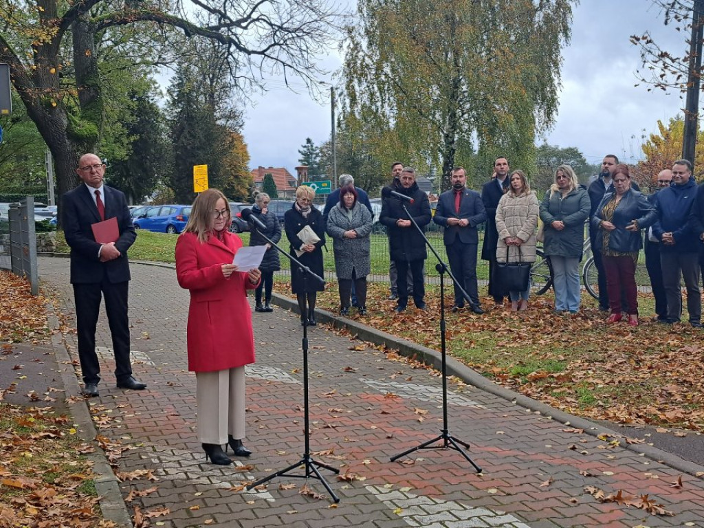 Krajenka: Uroczyste odsłonięcie tablicy upamiętniającej Jana Bielę