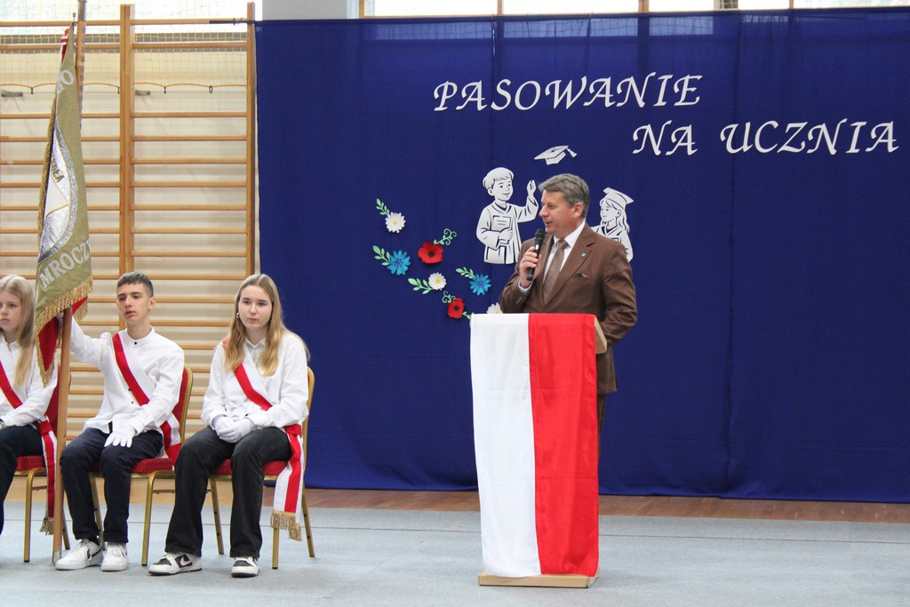 Pasowanie na ucznia – wyjątkowy dzień pierwszoklasistów z Mroczy