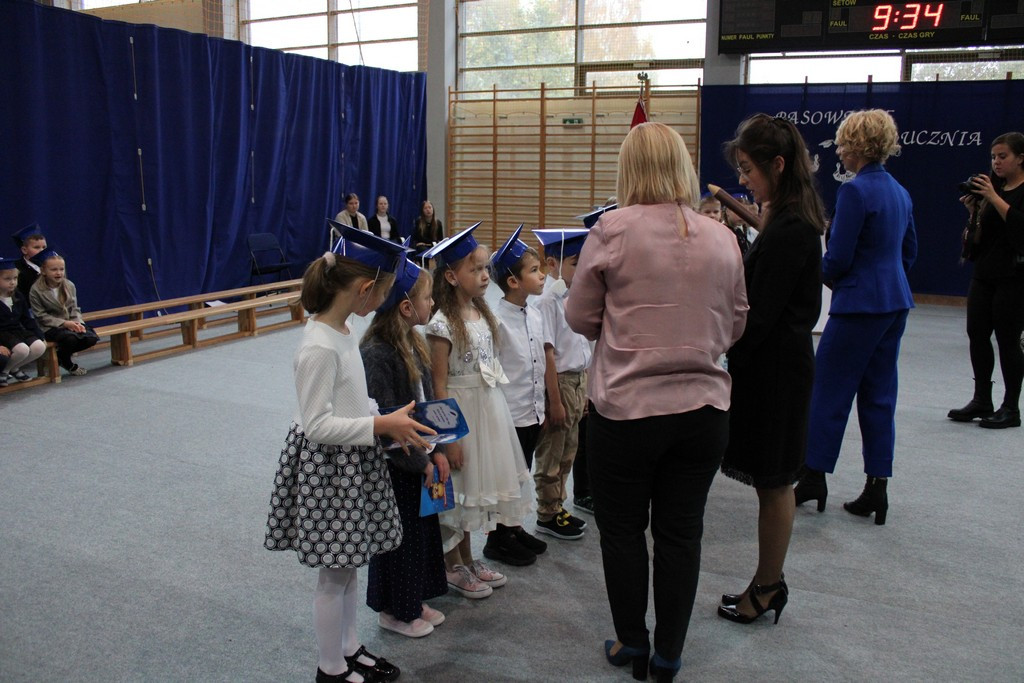 Pasowanie na ucznia – wyjątkowy dzień pierwszoklasistów z Mroczy