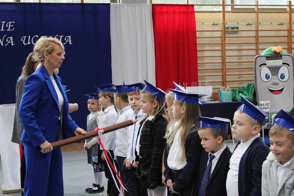 Pasowanie na ucznia – wyjątkowy dzień pierwszoklasistów z Mroczy