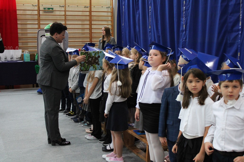 Pasowanie na ucznia – wyjątkowy dzień pierwszoklasistów z Mroczy