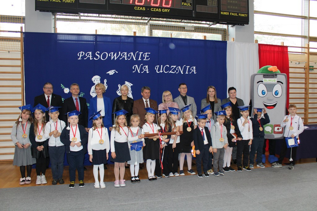 Pasowanie na ucznia – wyjątkowy dzień pierwszoklasistów z Mroczy