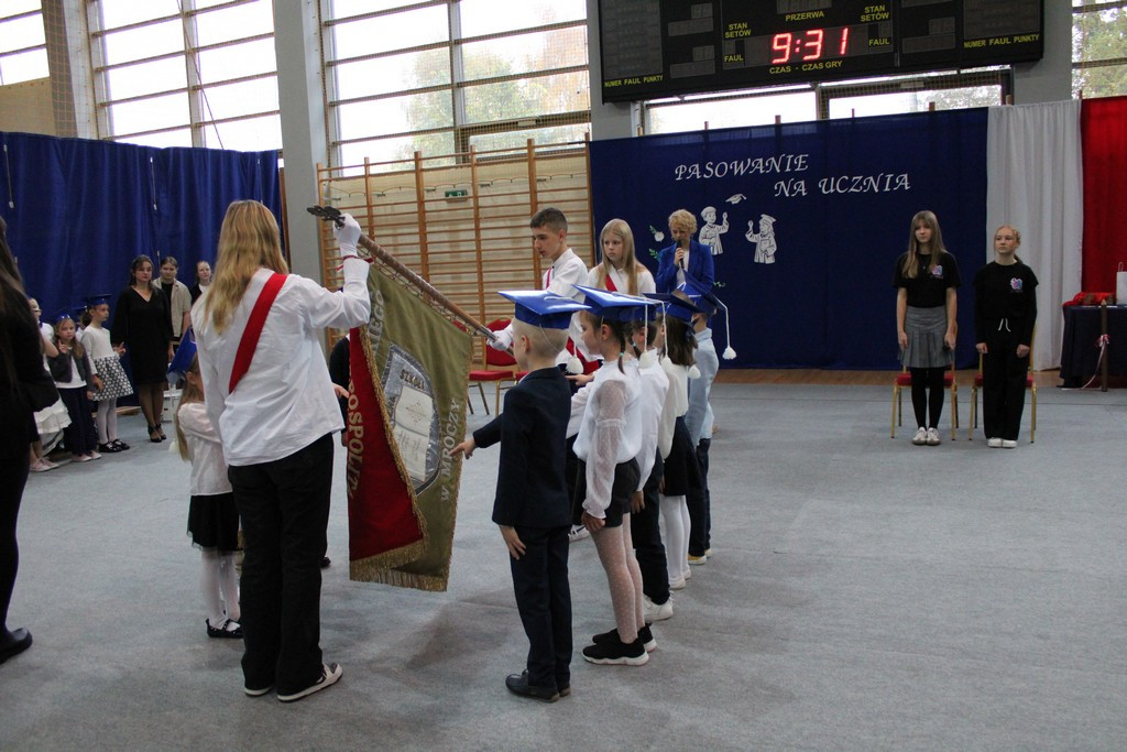 Pasowanie na ucznia – wyjątkowy dzień pierwszoklasistów z Mroczy