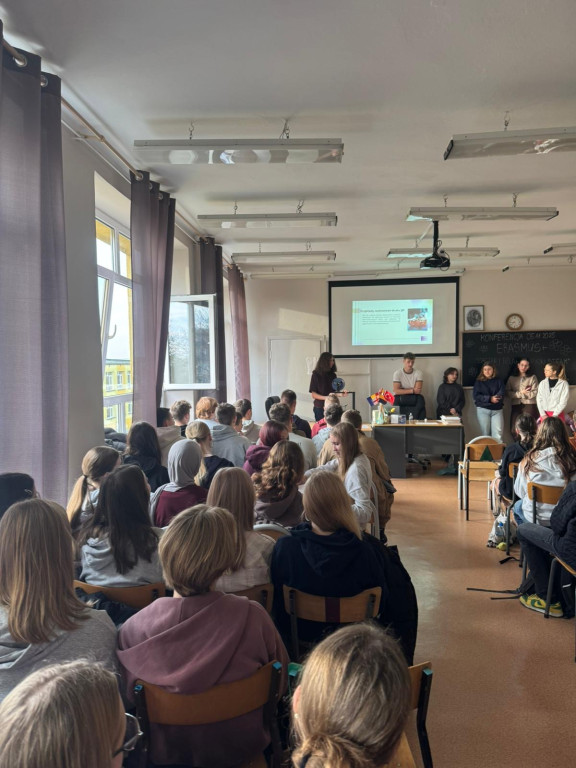 Sępólno Krajeńskie: Konferencja STEAM action w sępoleńskim ogólniaku