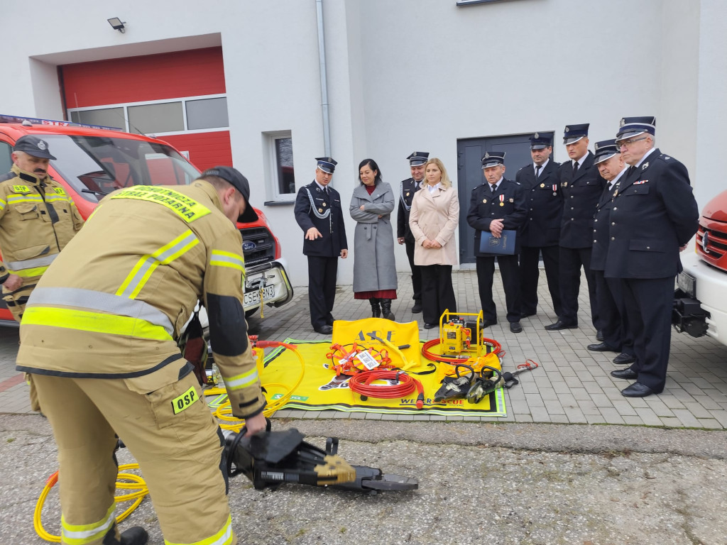 Narzędzia hydrauliczne dla OSP Kamień Krajeński i OSP Orzełek