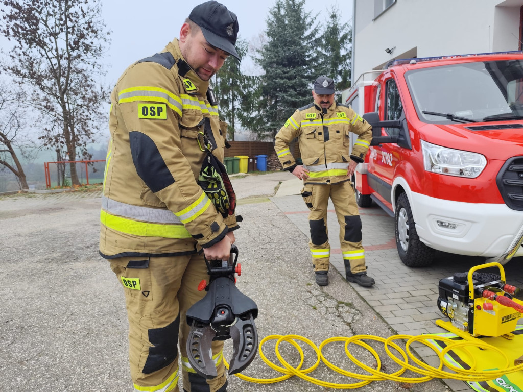 Narzędzia hydrauliczne dla OSP Kamień Krajeński i OSP Orzełek