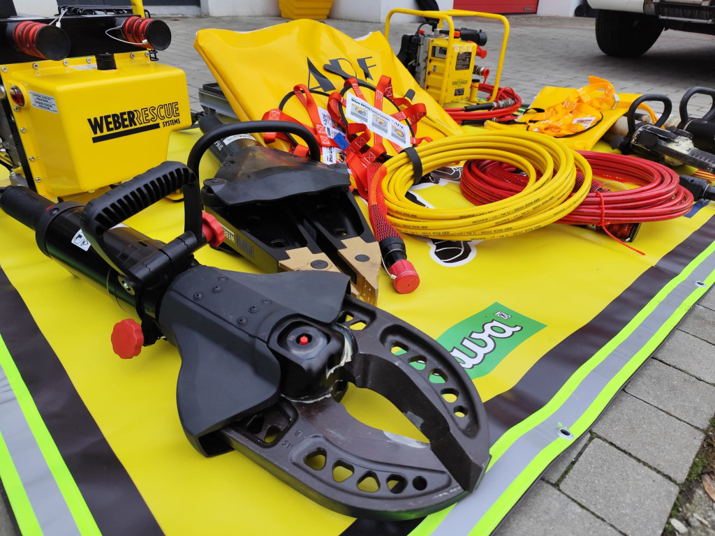 Narzędzia hydrauliczne dla OSP Kamień Krajeński i OSP Orzełek