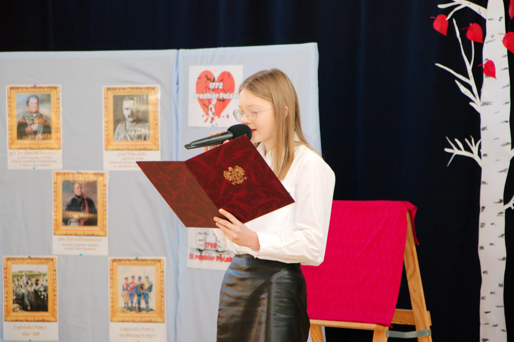 Gmina Wyrzysk: Apel z okazji Święta Niepodległości w Osieku nad Notecią