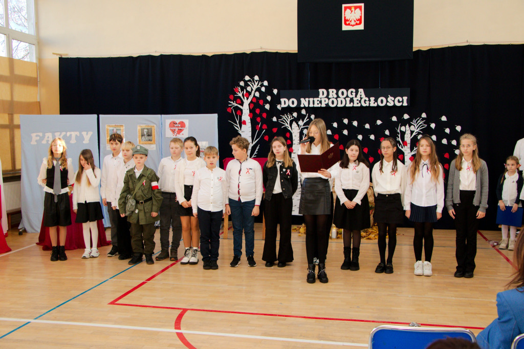 Gmina Wyrzysk: Apel z okazji Święta Niepodległości w Osieku nad Notecią