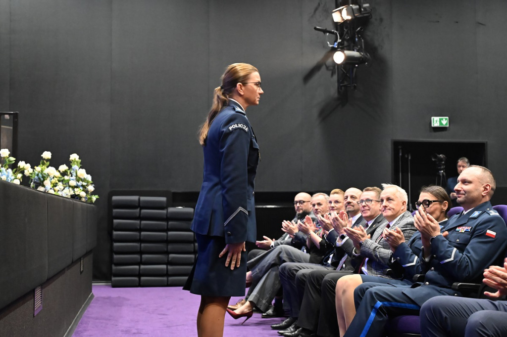 Policjanci uczcili 100-lecie Kobiet w Policji wyjątkowym koncertem w Sępólnie Krajeńskim