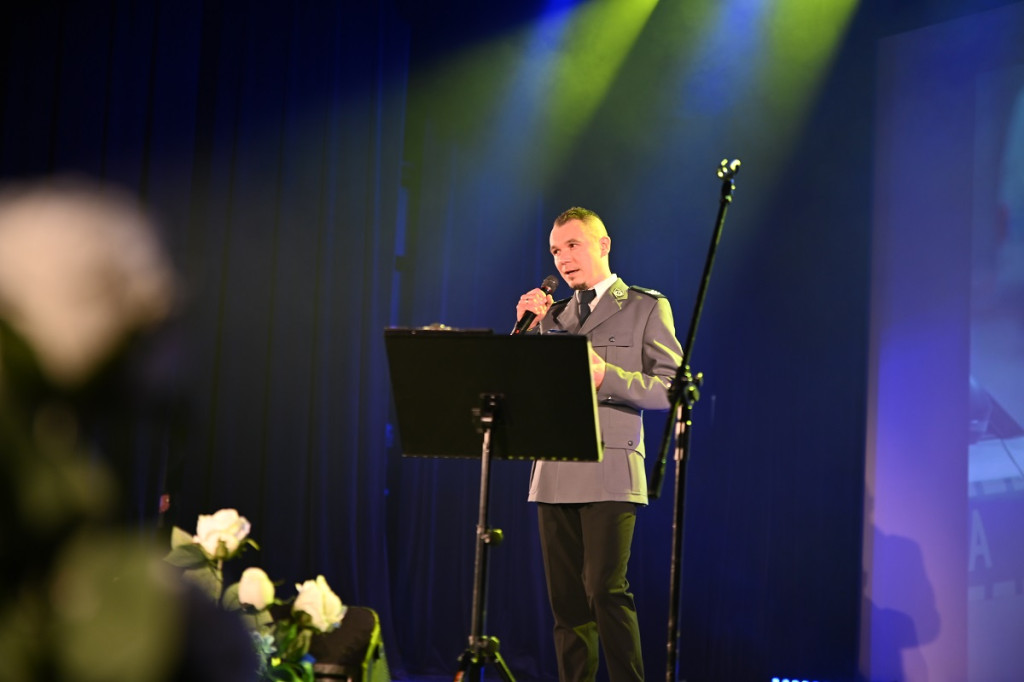 Policjanci uczcili 100-lecie Kobiet w Policji wyjątkowym koncertem w Sępólnie Krajeńskim