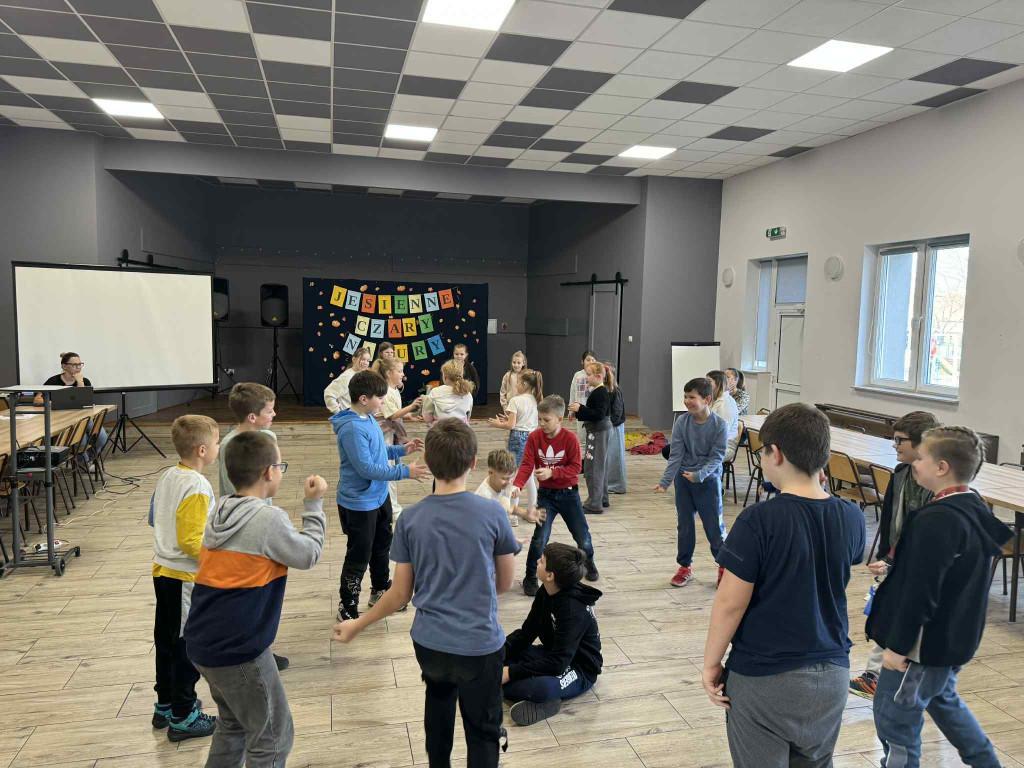 Gmina Nakło nad Notecią Jesienne czary natury w Ślesinie