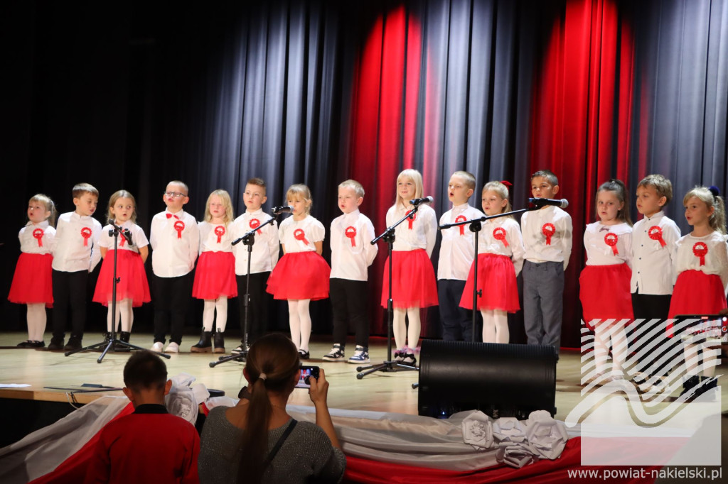 Młodzi nakielanie śpiewali dla Polski