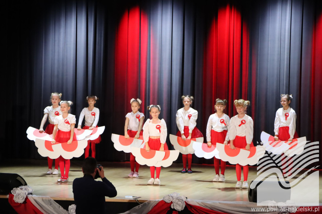 Młodzi nakielanie śpiewali dla Polski