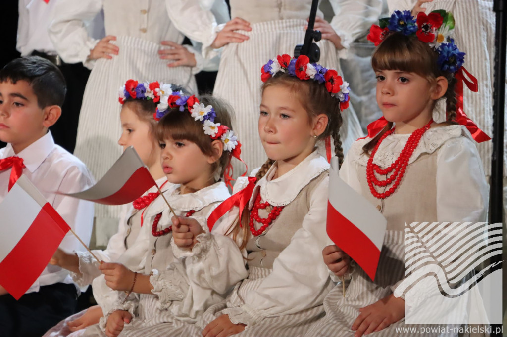 Młodzi nakielanie śpiewali dla Polski