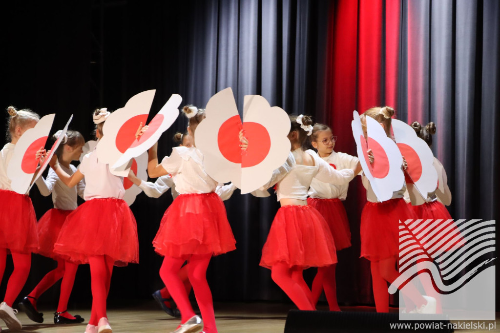 Młodzi nakielanie śpiewali dla Polski