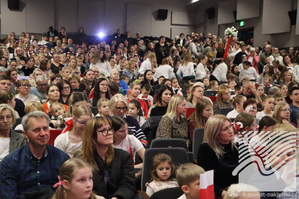 Młodzi nakielanie śpiewali dla Polski