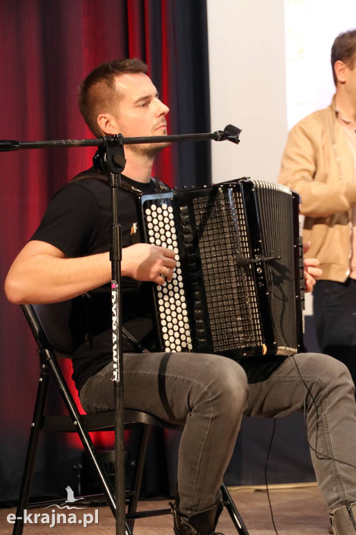 Więcbork śpiewa dla Niepodległej - Życia mała garść