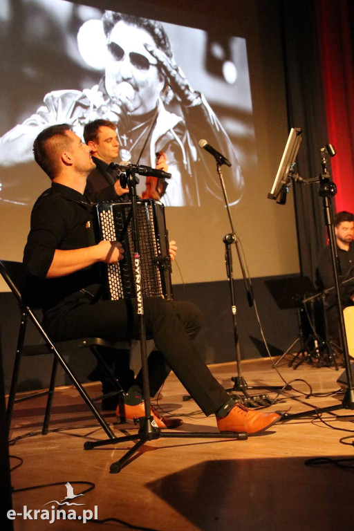 Więcbork śpiewa dla Niepodległej - Życia mała garść