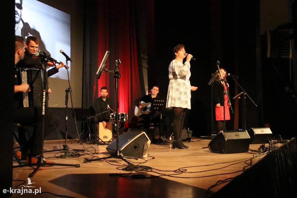 Więcbork śpiewa dla Niepodległej - Życia mała garść