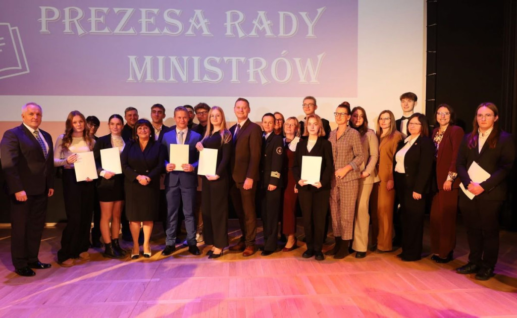 Stypendia Prezesa Rady Ministrów dla pięciorga uczniów z powiatu sępoleńskiego