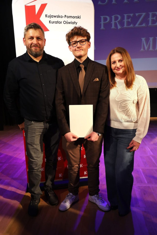 Stypendia Prezesa Rady Ministrów dla pięciorga uczniów z powiatu sępoleńskiego