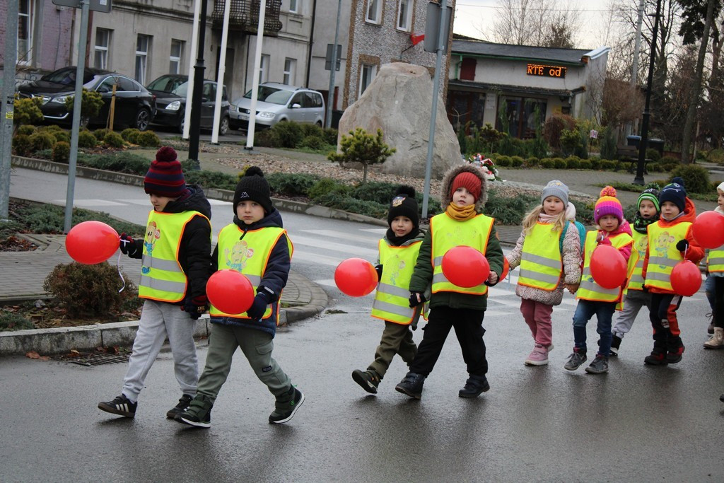 Przemarsz Kampanii „Dzieciństwo bez przemocy” w Mroczy