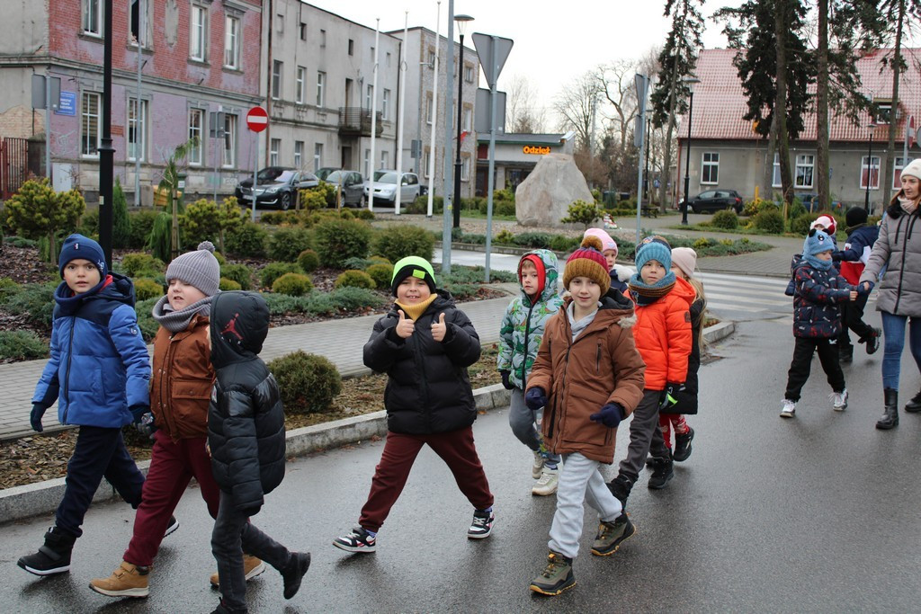 Przemarsz Kampanii „Dzieciństwo bez przemocy” w Mroczy