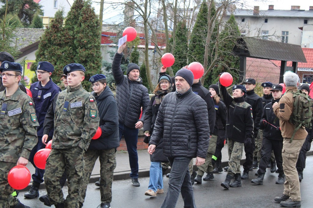 Przemarsz Kampanii „Dzieciństwo bez przemocy” w Mroczy