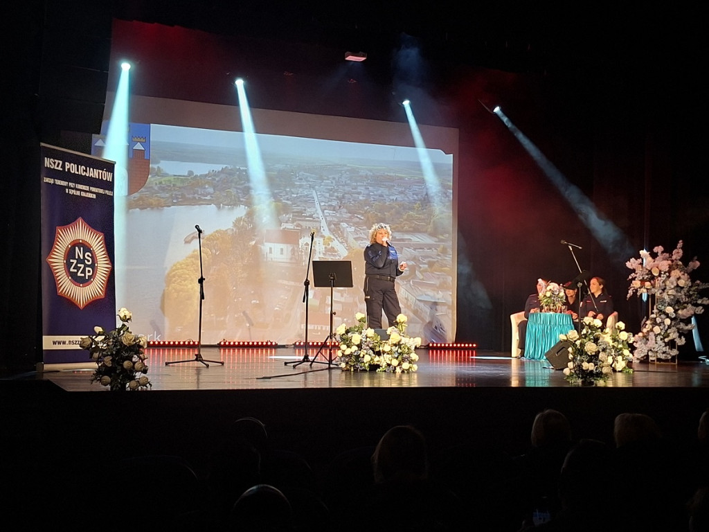 Sępólno Krajeńskie: Policyjny koncert „Partnerstwo z Mundurem – Dźwięki Wdzięczności”