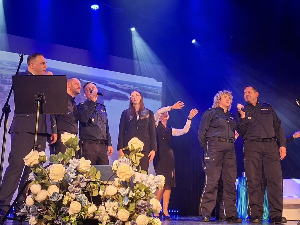 Sępólno Krajeńskie: Policyjny koncert „Partnerstwo z Mundurem – Dźwięki Wdzięczności”