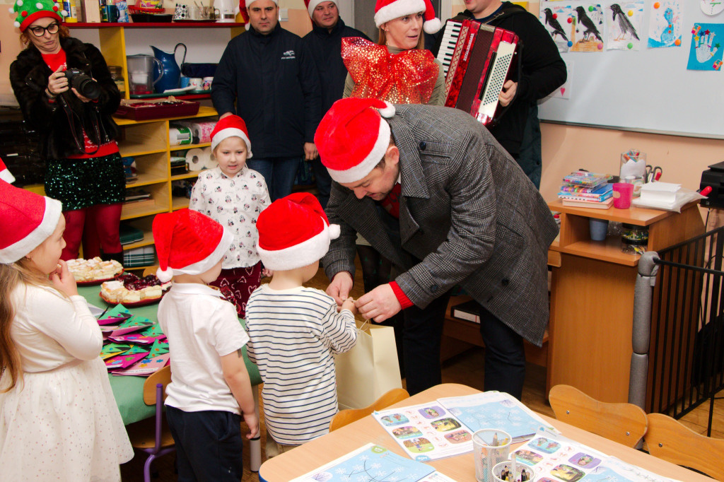 Najmłodsi mieszkańcy Gminy Wyrzysk spotkali się z Mikołajem
