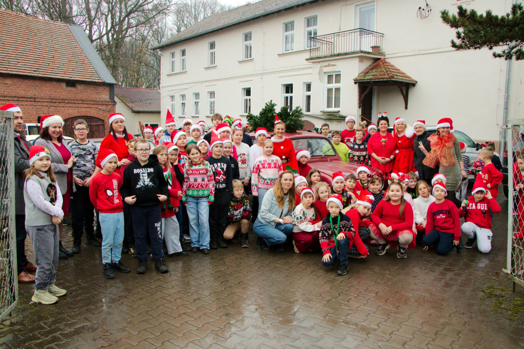Najmłodsi mieszkańcy Gminy Wyrzysk spotkali się z Mikołajem