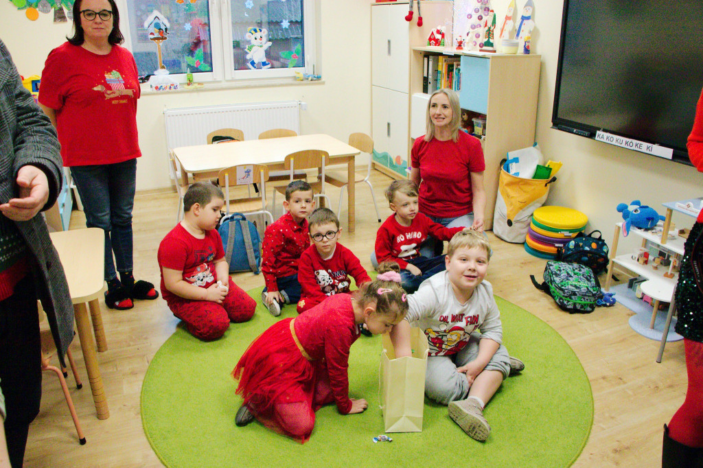 Najmłodsi mieszkańcy Gminy Wyrzysk spotkali się z Mikołajem