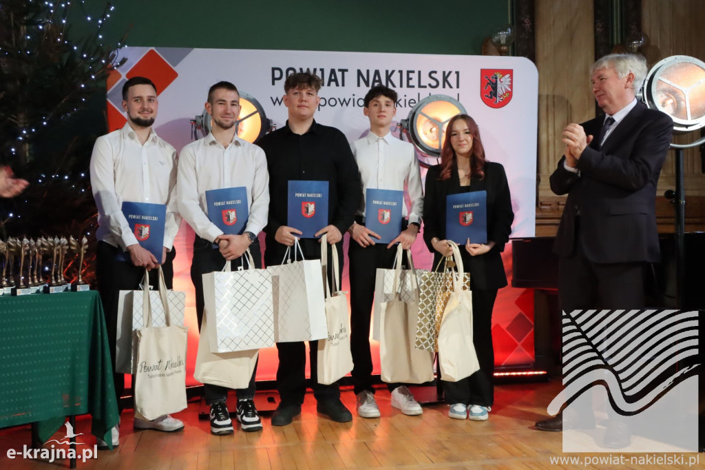 Powiatowa Gala Wolontariatu i Ratownictwa Medycznego w Nakle nad Notecią