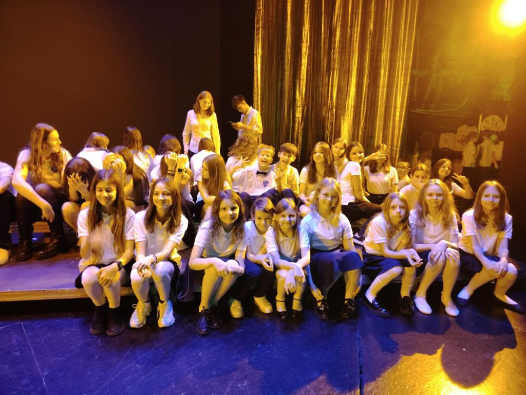 Dzieci z Człuchowa na scenie Teatru Muzycznego w Gdyni