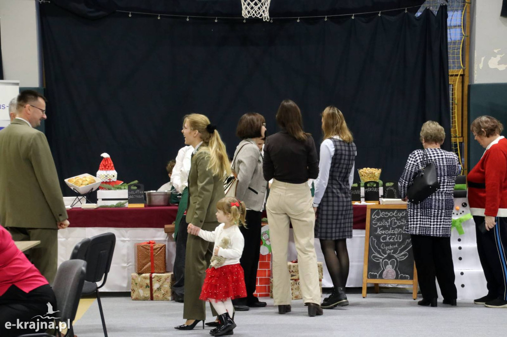 Sępólno Krajeńskie: Powiatowa Wystawa Stołów Wigilijnych 2025