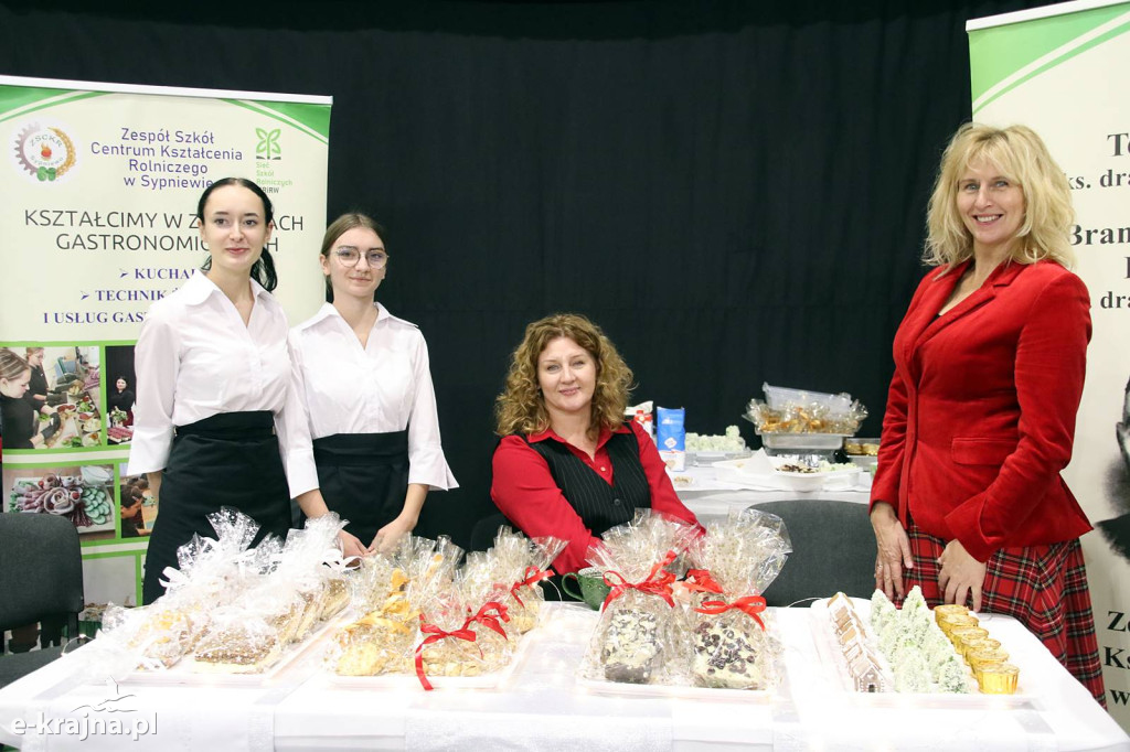 Sępólno Krajeńskie: Powiatowa Wystawa Stołów Wigilijnych 2025