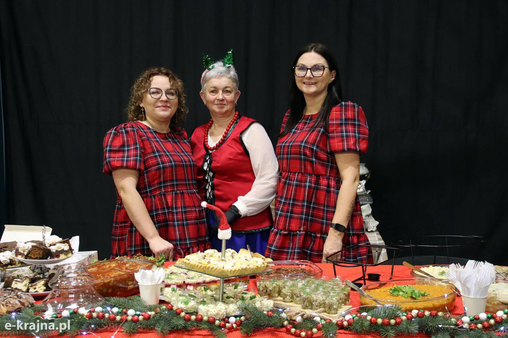 Sępólno Krajeńskie: Powiatowa Wystawa Stołów Wigilijnych 2025