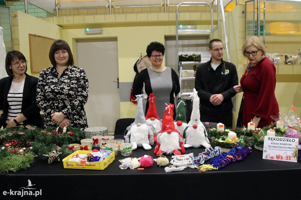 Sępólno Krajeńskie: Powiatowa Wystawa Stołów Wigilijnych 2025