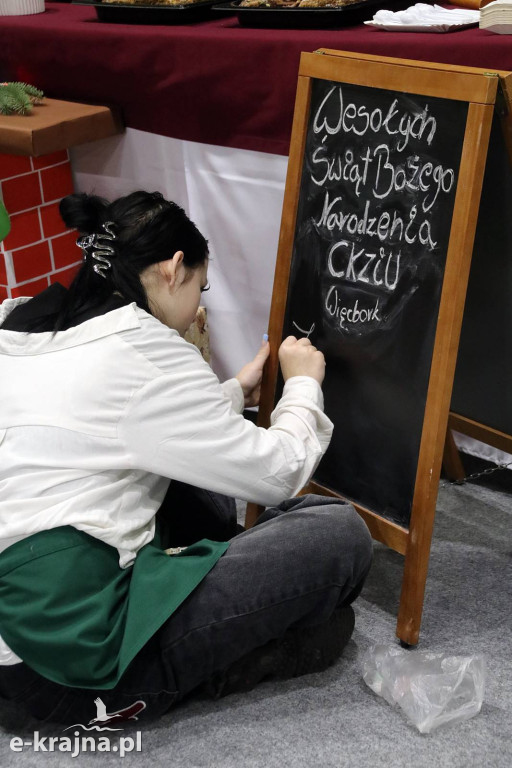 Sępólno Krajeńskie: Powiatowa Wystawa Stołów Wigilijnych 2025