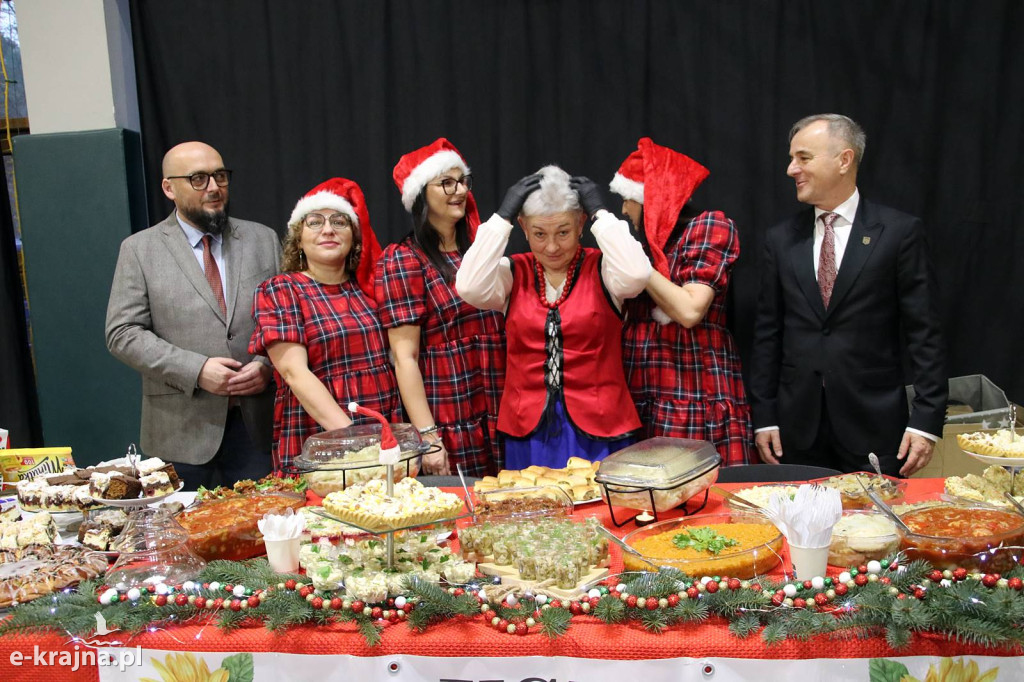 Sępólno Krajeńskie: Powiatowa Wystawa Stołów Wigilijnych 2025
