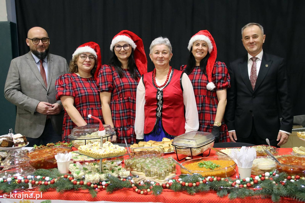 Sępólno Krajeńskie: Powiatowa Wystawa Stołów Wigilijnych 2025