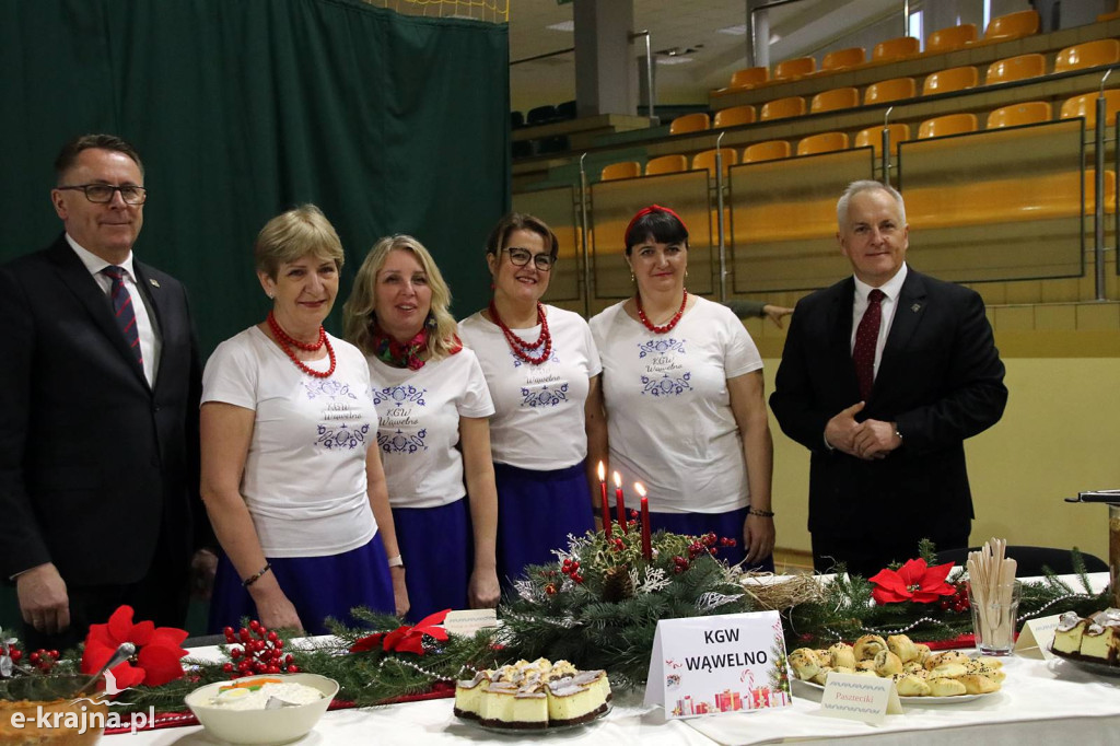 Sępólno Krajeńskie: Powiatowa Wystawa Stołów Wigilijnych 2025