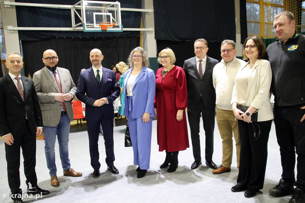 Sępólno Krajeńskie: Powiatowa Wystawa Stołów Wigilijnych 2025