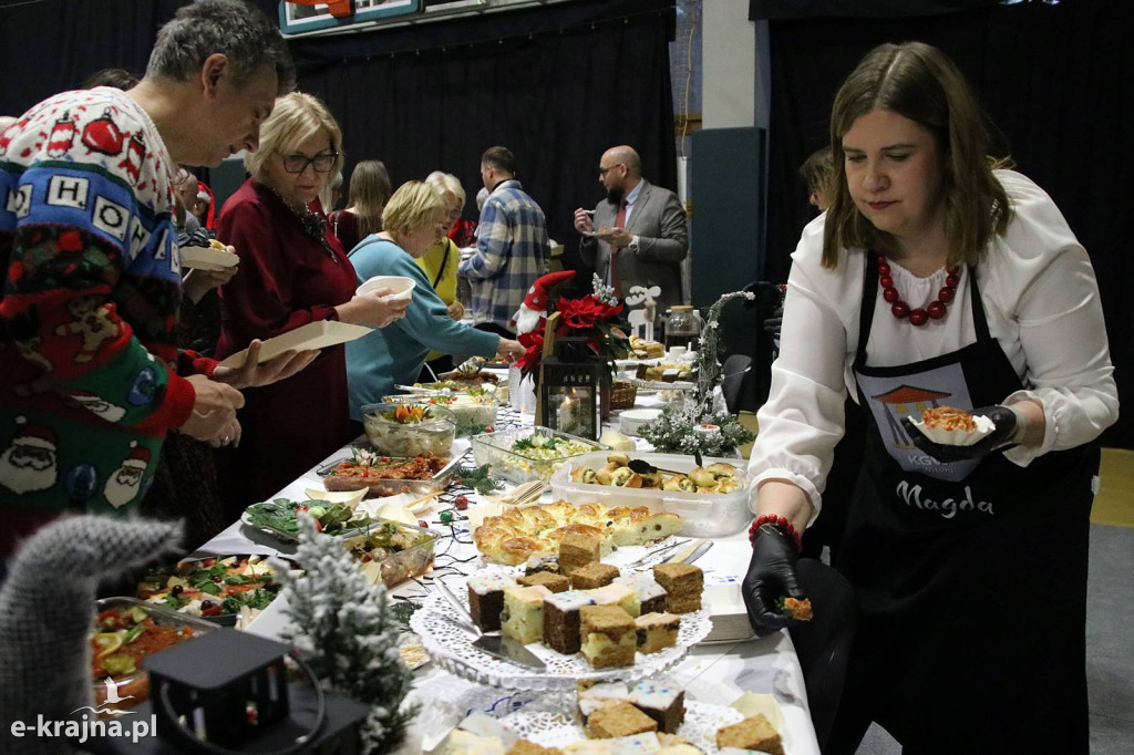 Sępólno Krajeńskie: Powiatowa Wystawa Stołów Wigilijnych 2025
