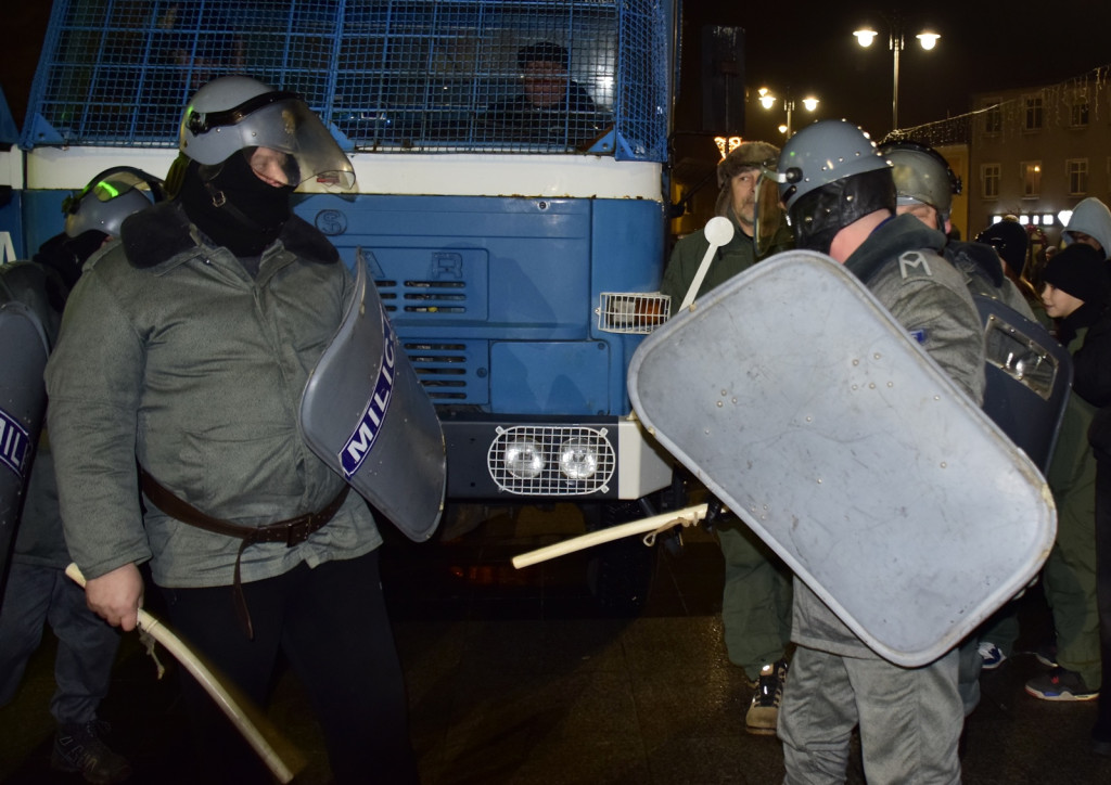 Inscenizacja w rocznicę stanu wojennego w Sępólnie Krajeńskim