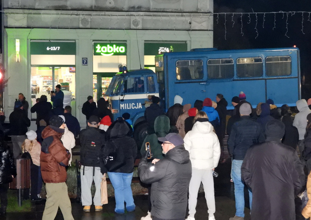 Inscenizacja w rocznicę stanu wojennego w Sępólnie Krajeńskim